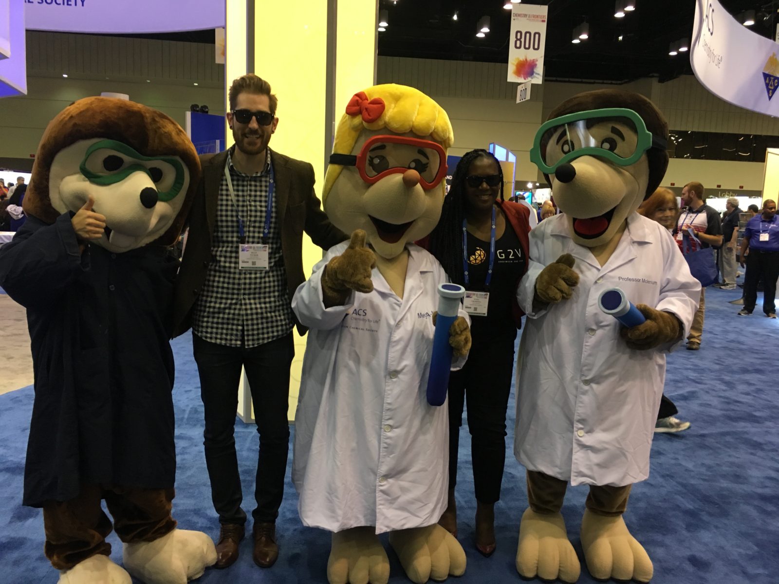 Ryan Tucker and Nyssa Cromwell with the Moles mascots at ACS Orlando 2019 Conference